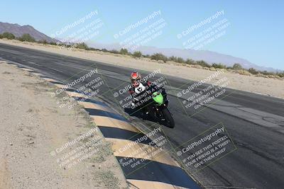 media/Dec-01-2025-Moto Forza (Mon) [[2daa91e15f]]/2-Intermediate Group/Session 4 (Turn 10 Inside)/